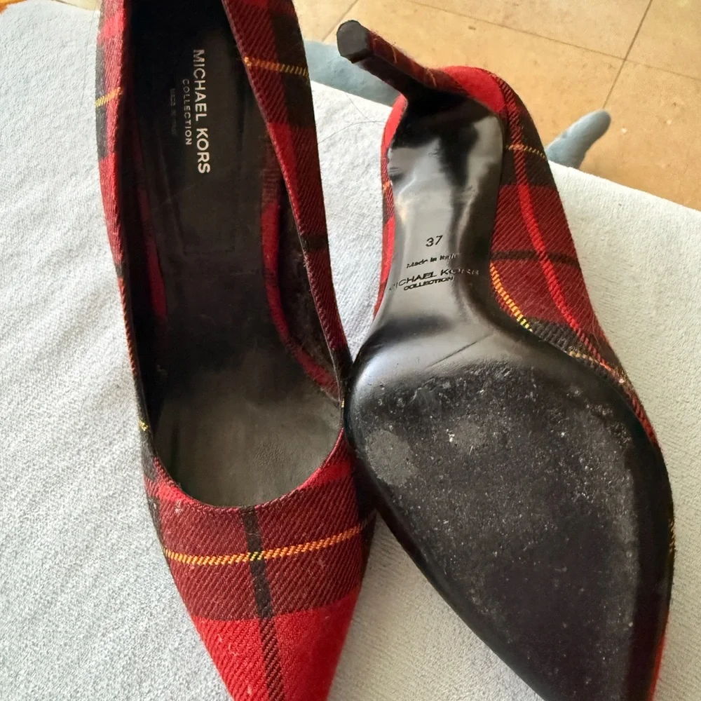Michael Kors Collection Tartan Red Heels - Picture 3 of 3